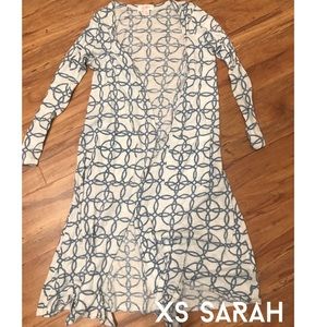 XS Sarah (small tear on shoulder)